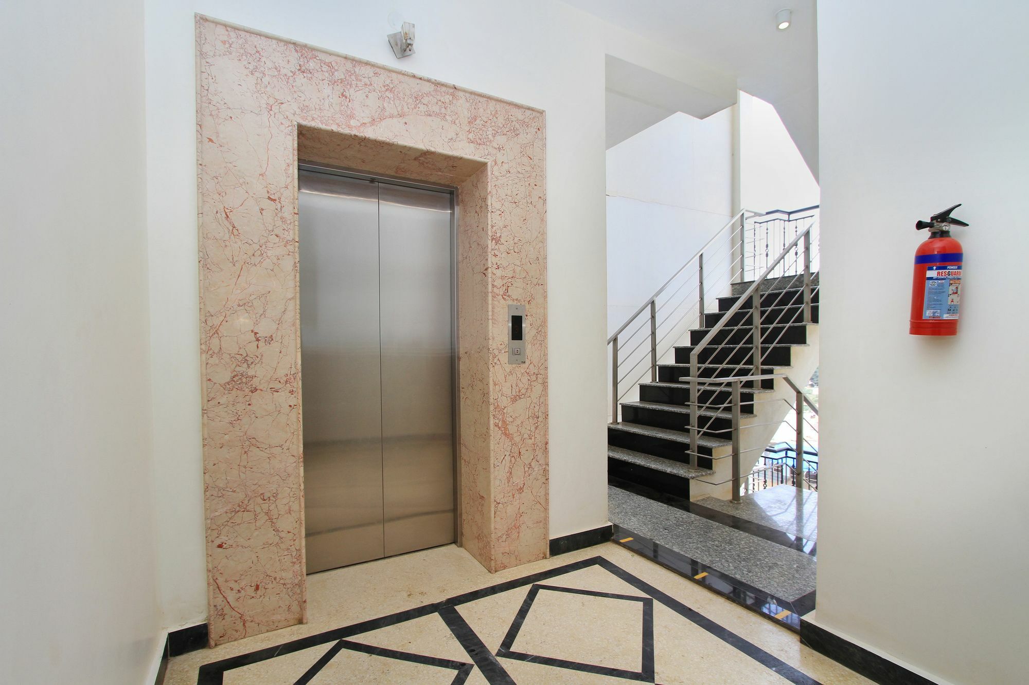 העיר בנגלור Hotel Telehaus International מראה חיצוני תמונה