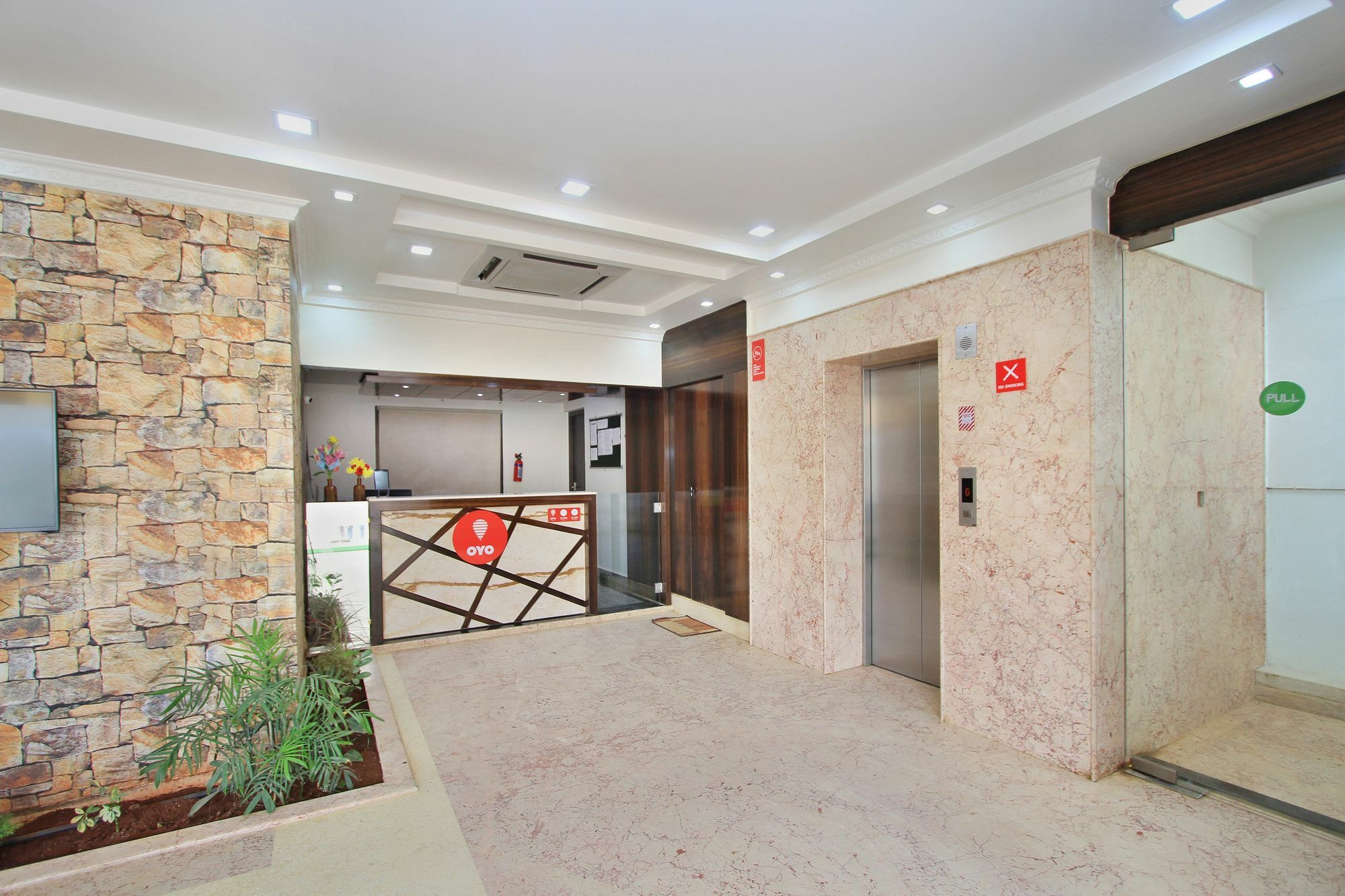 העיר בנגלור Hotel Telehaus International מראה חיצוני תמונה